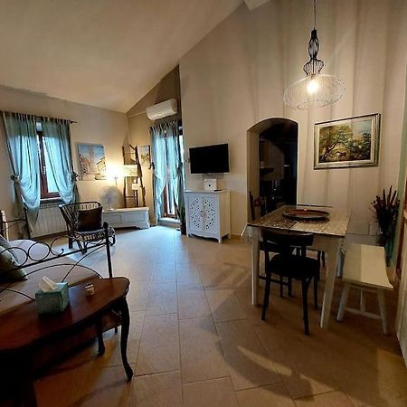 Il Nido Sull'Arno Apartment ฟิลยีเน วัลดาร์โน ภายนอก รูปภาพ